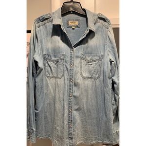 Denim Button Down🖤